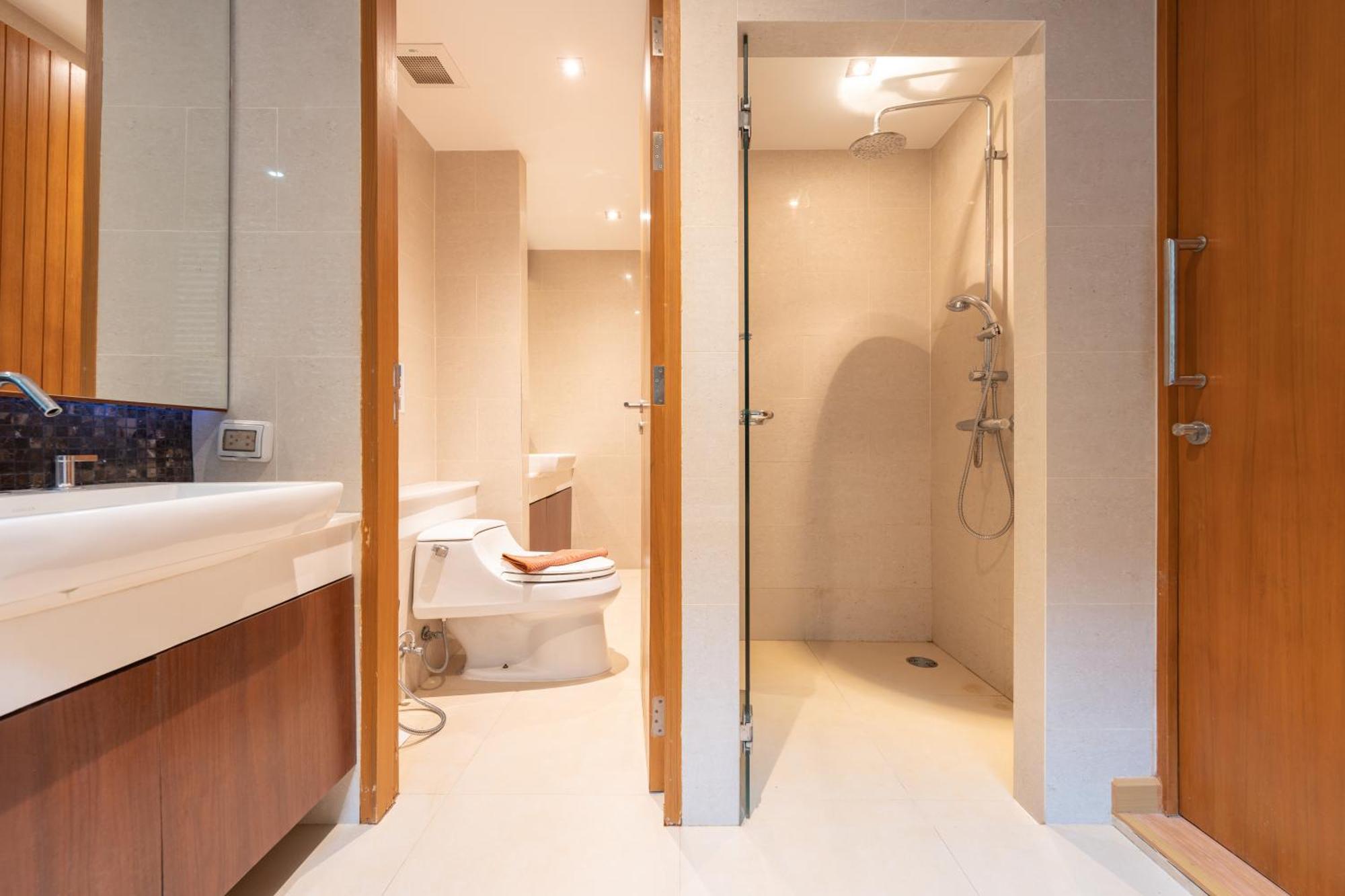 The Privilege Residence Patong Esterno foto